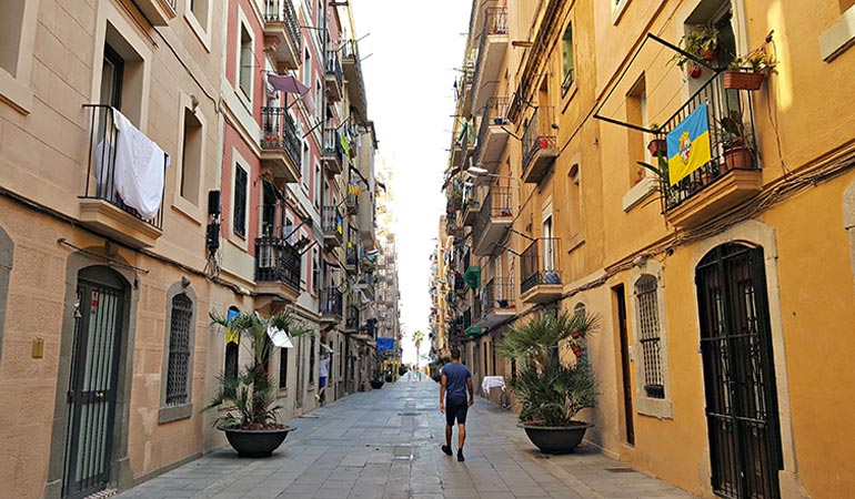 Barcelona Beach attractions