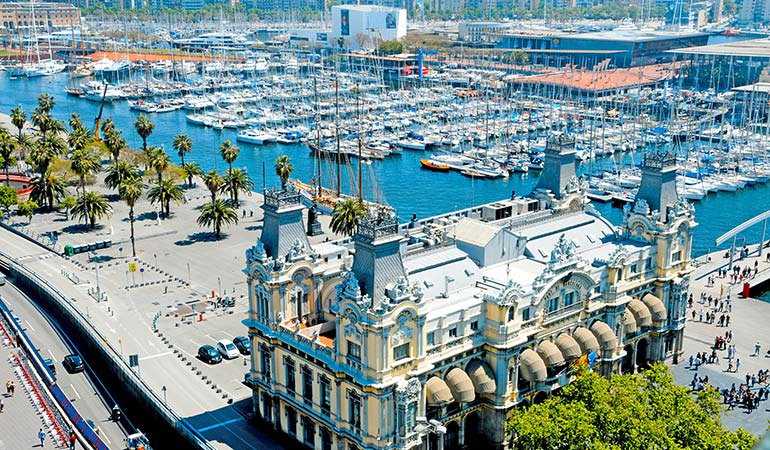 Barcelona Beach attractions