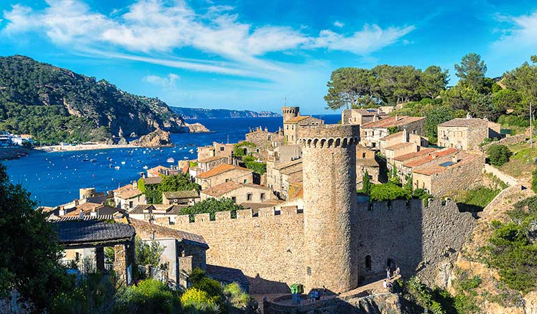 barcelona day trips toss del mar