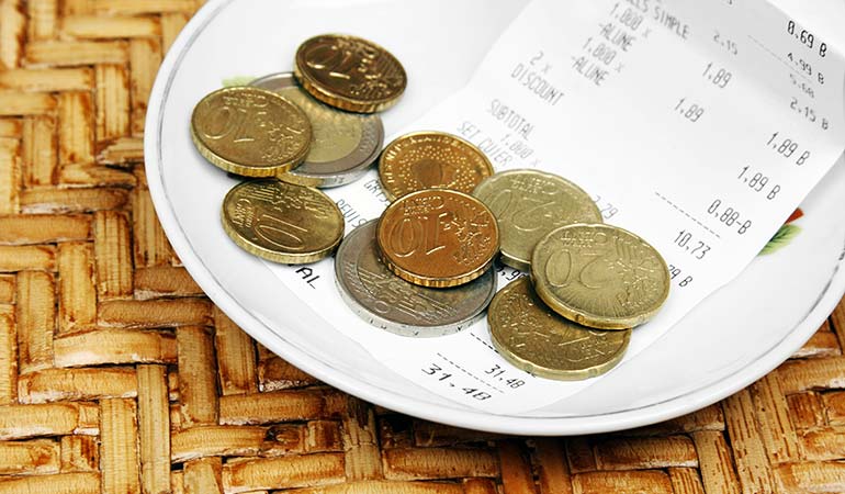 barcelona travel tips tipping advice