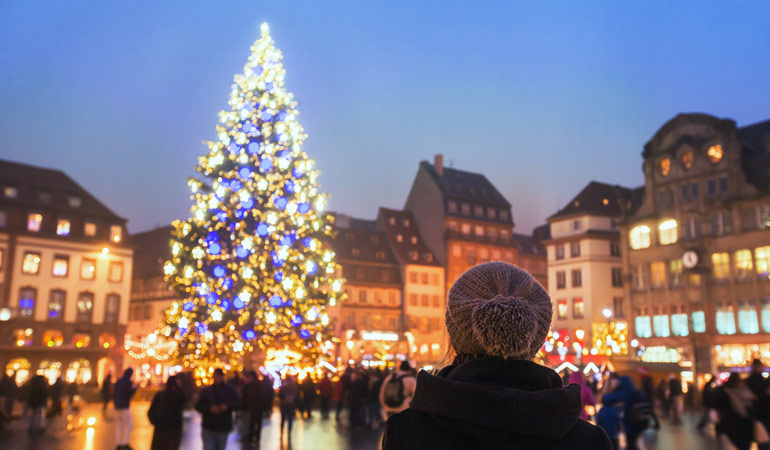 christmas-holidays-abroad 