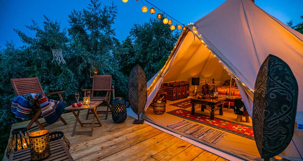 Glamping or Camping (Which is Best For You?)