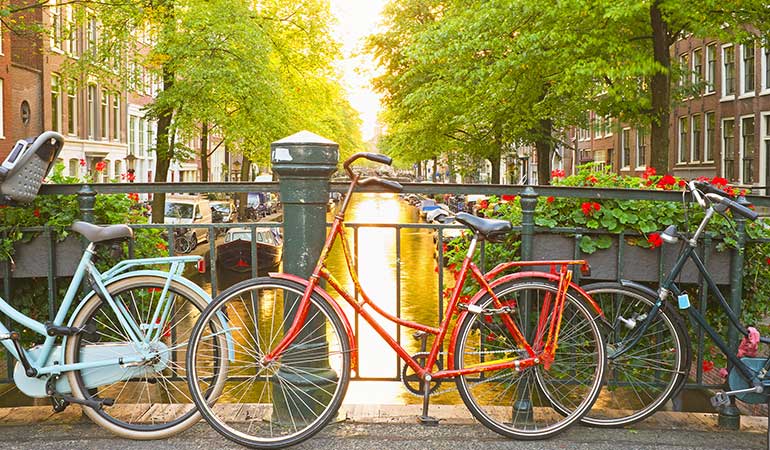 places to go for easter Amsterdam