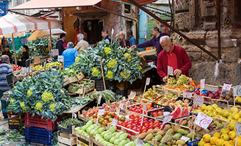 what to do in Palermo ballaro market