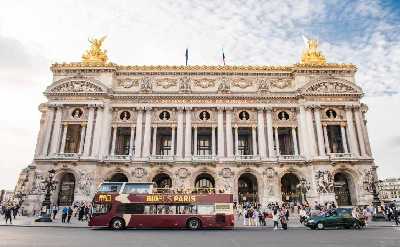 Palais Garnier and Paris Big bus