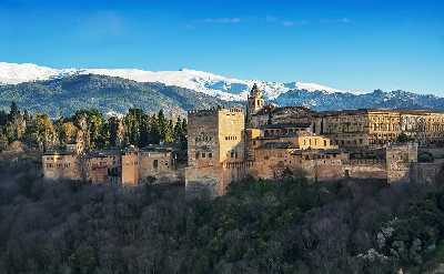 Alhambra and Generalife Premium tour in English