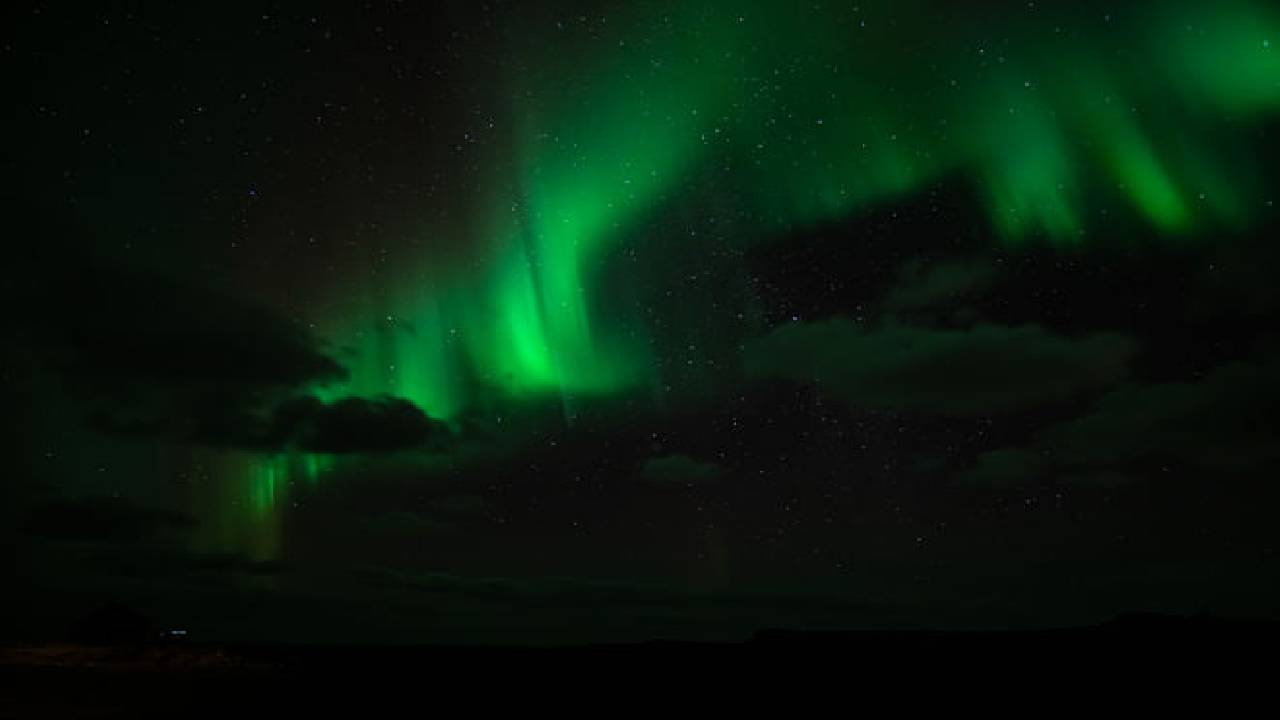 Private Northern Lights Tour – Tailor-Made with Icelandic Treats