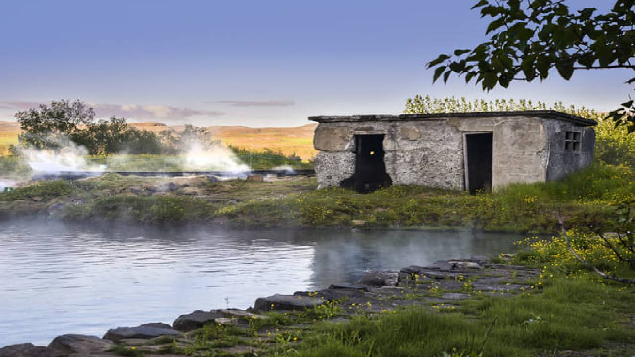 Customizable Private Golden Circle, Secret Lagoon & Friðheimar Adventure