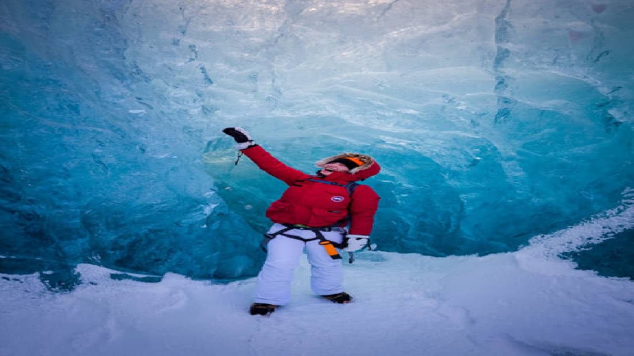 Iconic Glacier Hike, South Coast & Waterfalls - Full Day Tour