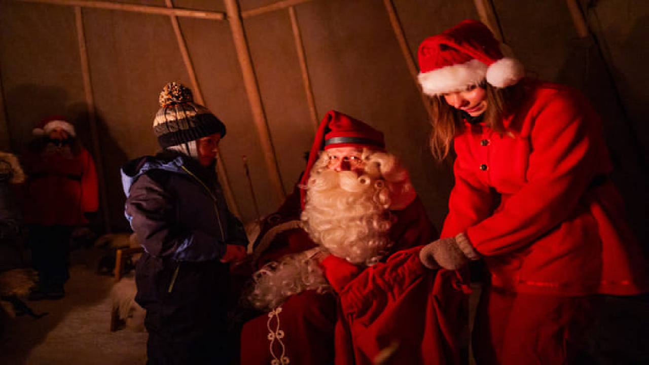 Rovaniemi: Santa Claus & Northern Lights Experience - The Original & World’s First