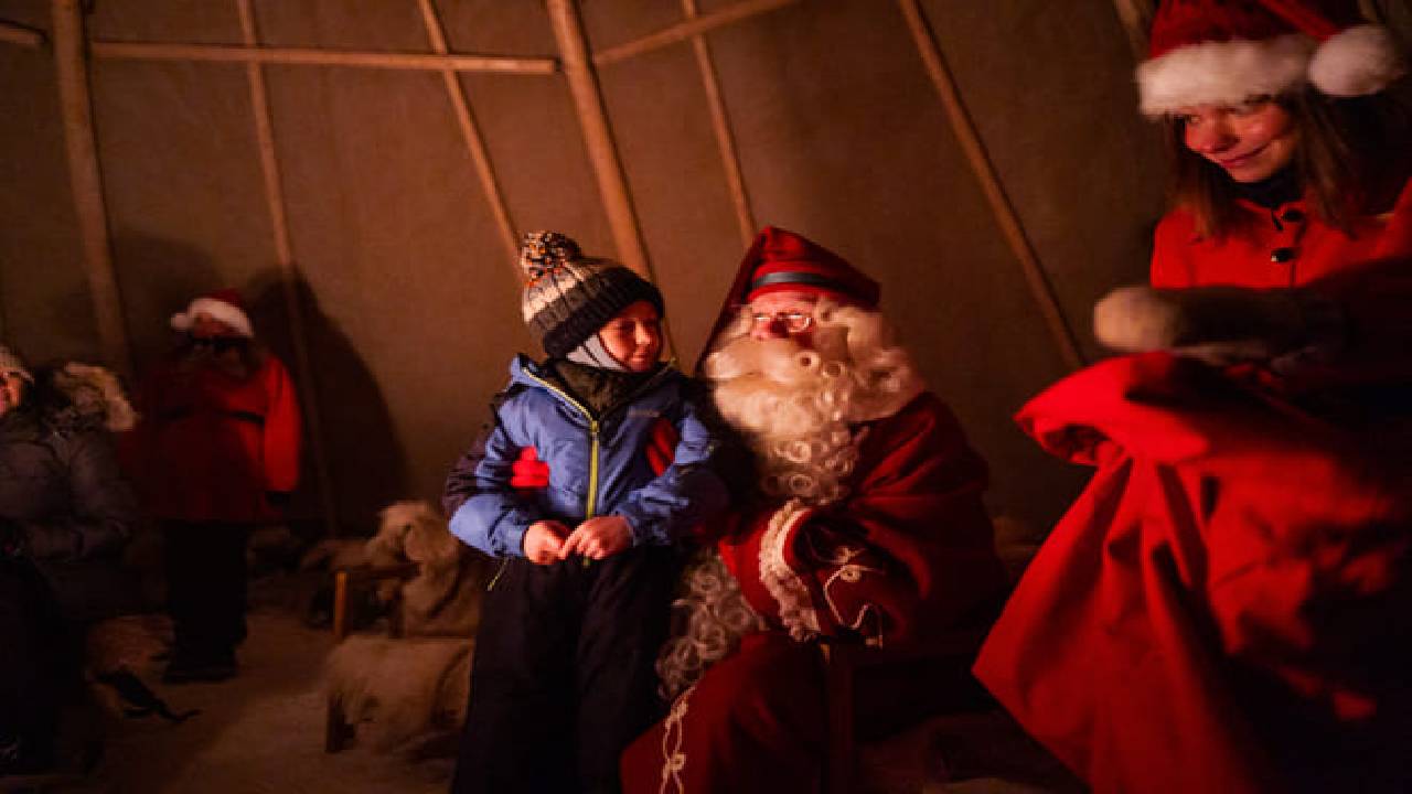 Rovaniemi: Santa Claus & Northern Lights Experience - The Original & World’s First