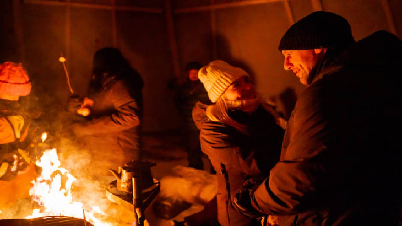 Rovaniemi: Santa Claus & Northern Lights Experience - The Original & World’s First