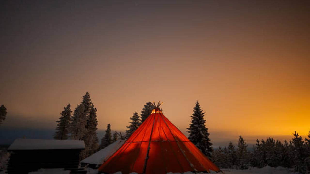 Rovaniemi: Santa Claus & Northern Lights Experience - The Original & World’s First