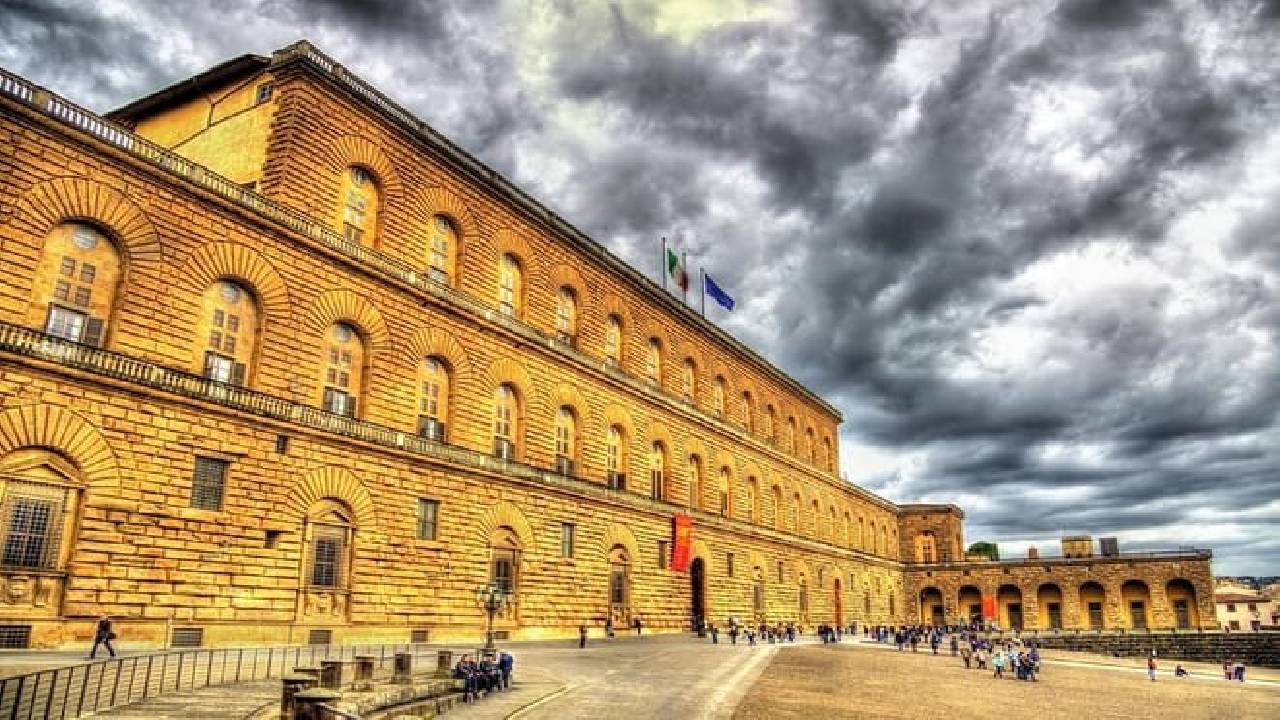 Palazzo Pitti and Palatine Gallery Skip-the-Line Tickets with In-app Audio Guide