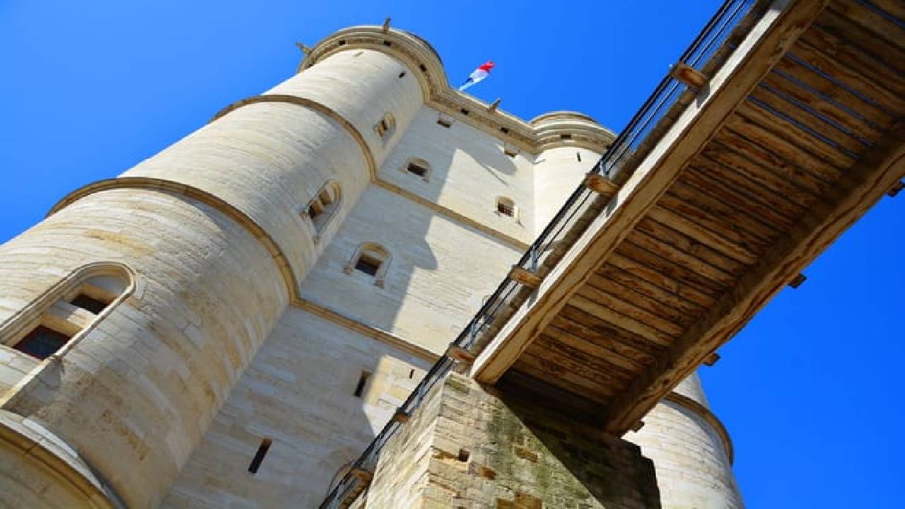 Chateau de Vincennes: Priority Entrance Ticket & Audio Tour