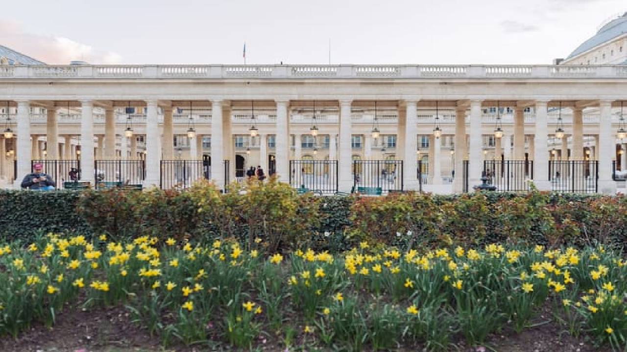 Palais Royal and the Covered Galleries: Walking Audio Tour