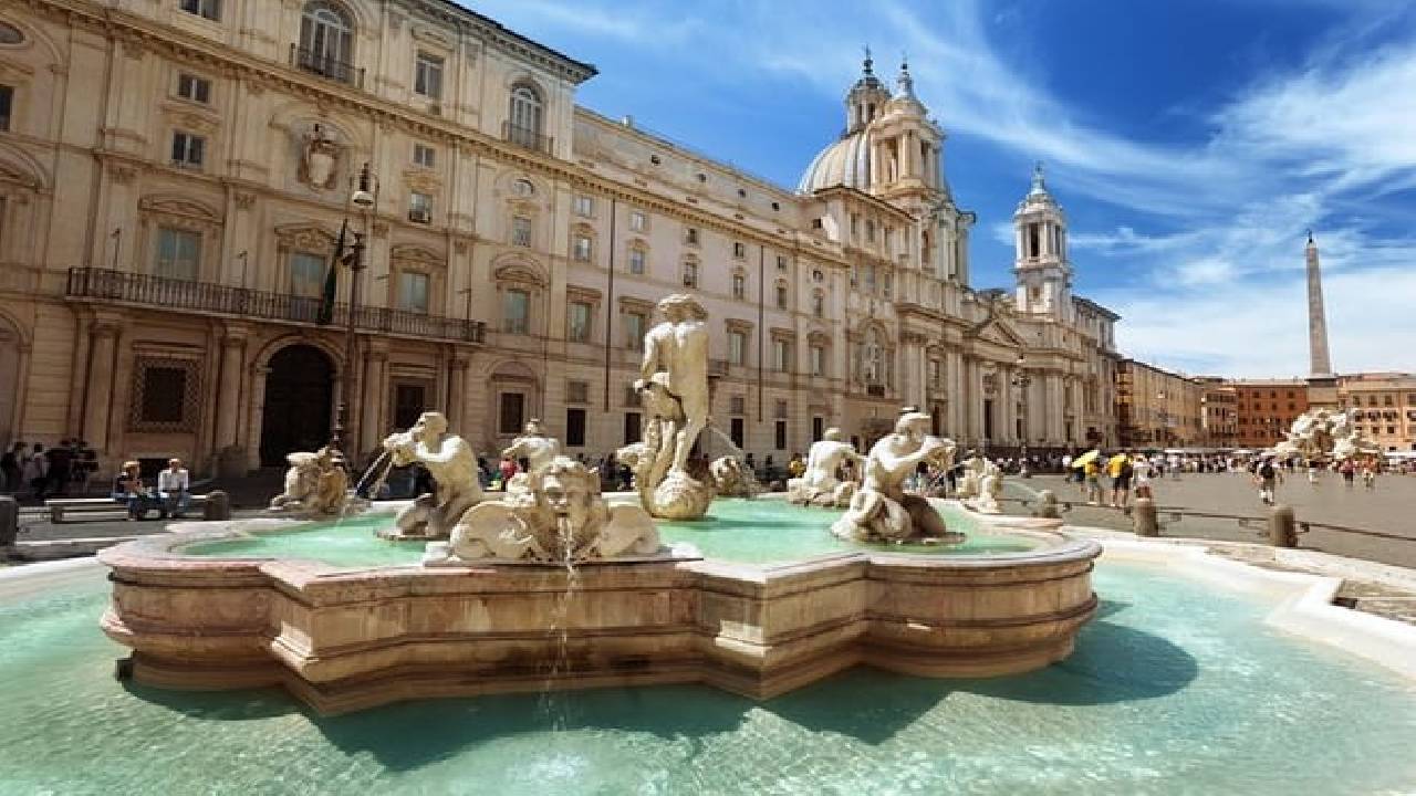 Rome: Private Walking Tour of Highlights & Secret Spots