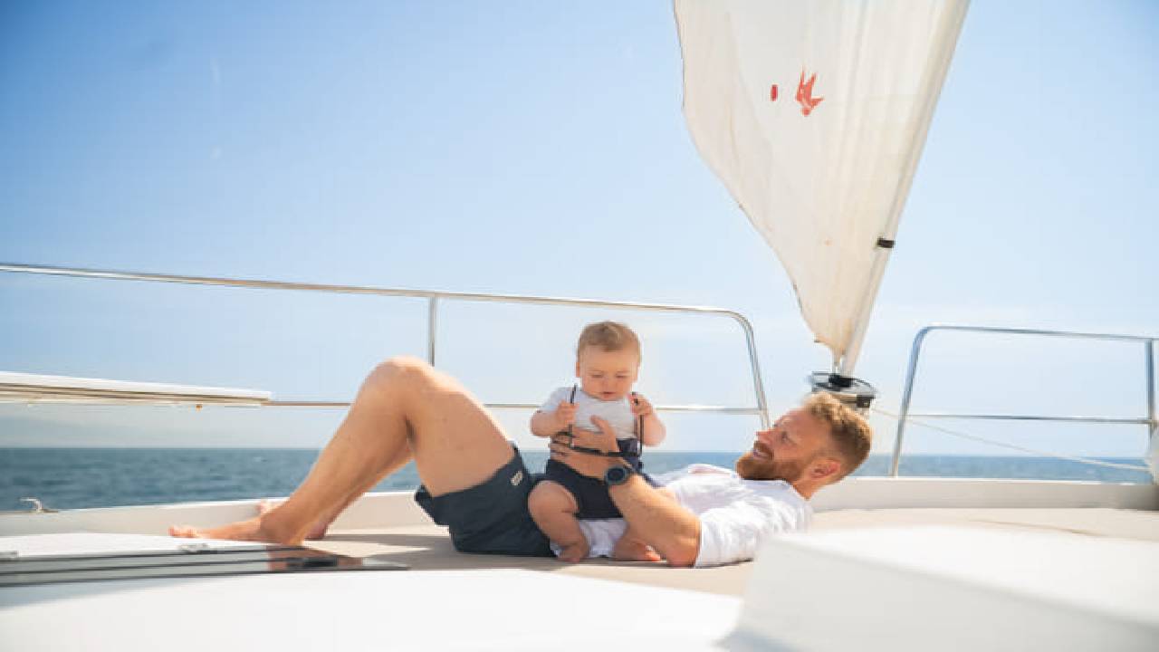 3 hours private luxury catamaran Barcelona (Bali 4.2)