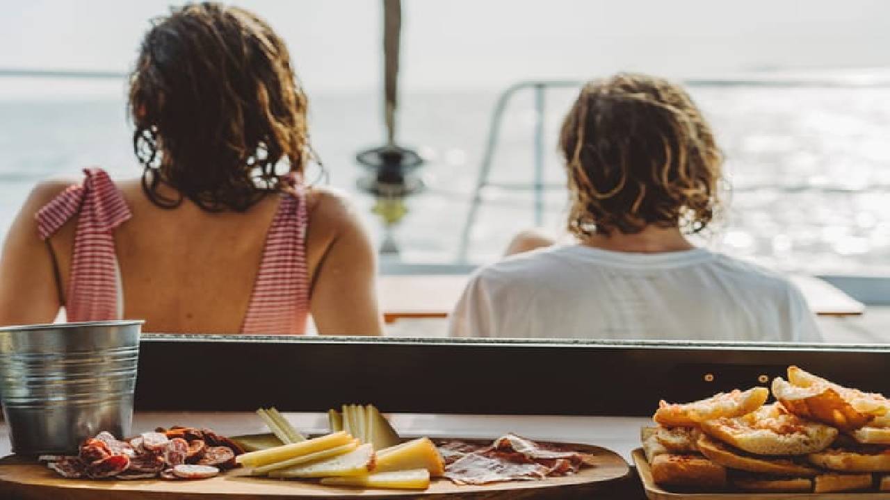 Private catamaran rental (Serena)