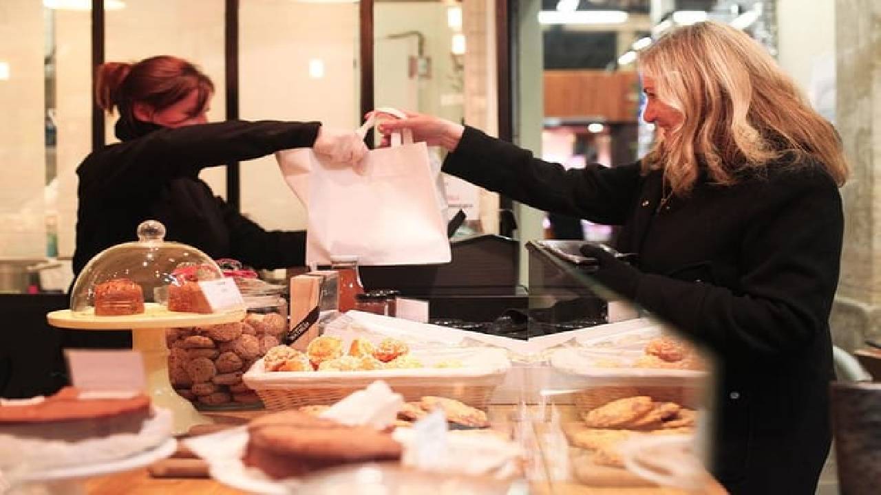 The Marais Private Food Tour with a French Gastronomy Expert