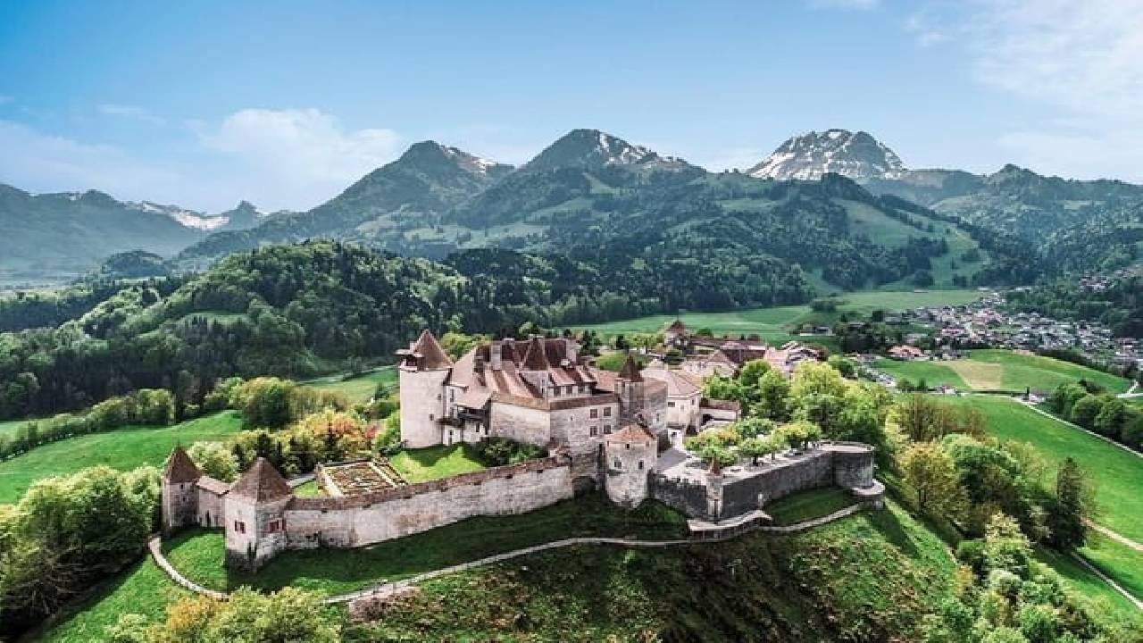 Cheese, Chocolate and Wine (Private Tour) 