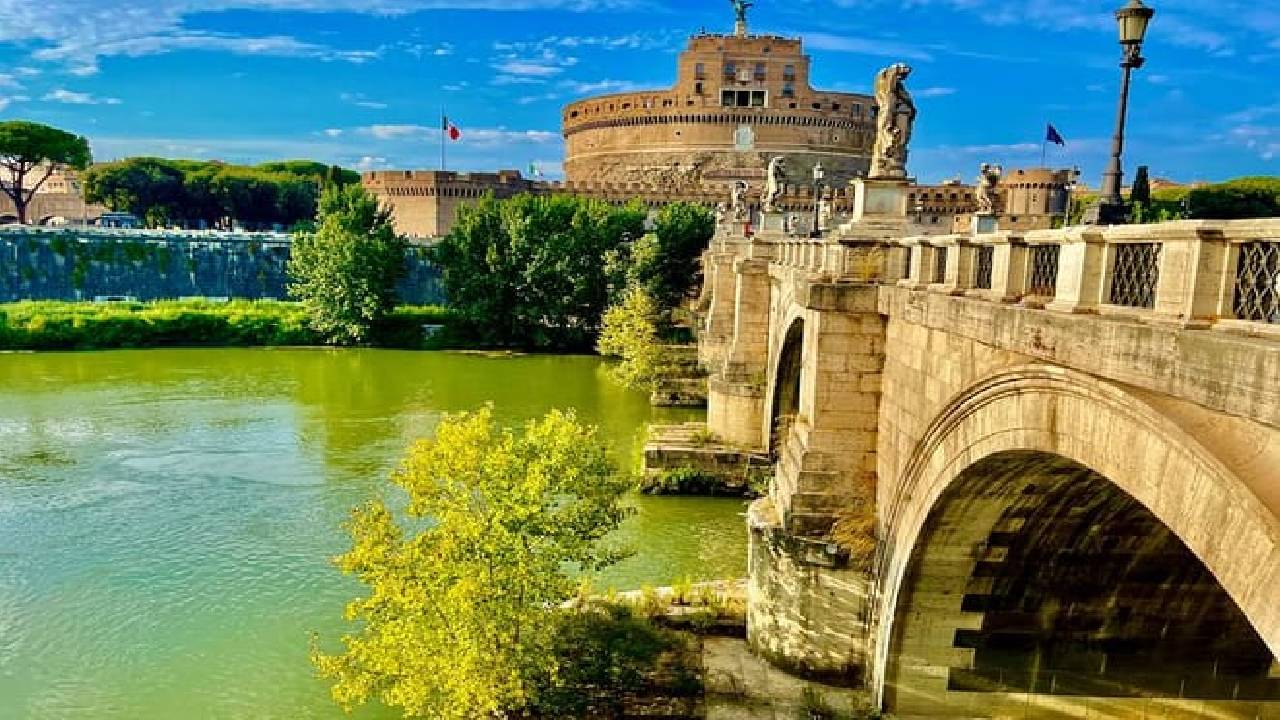 Exclusive Private Tour: Vatican Museums, Sistine Chapel & Castel Sant'Angelo