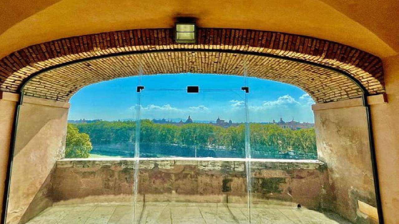 Exclusive Private Tour: Vatican Museums, Sistine Chapel & Castel Sant'Angelo