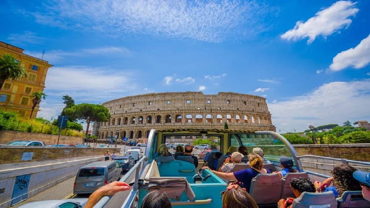 Rome 24-Hour Hop-On Hop-Off Bus + Colosseum, Roman Forum & Palatine Hill Tickets