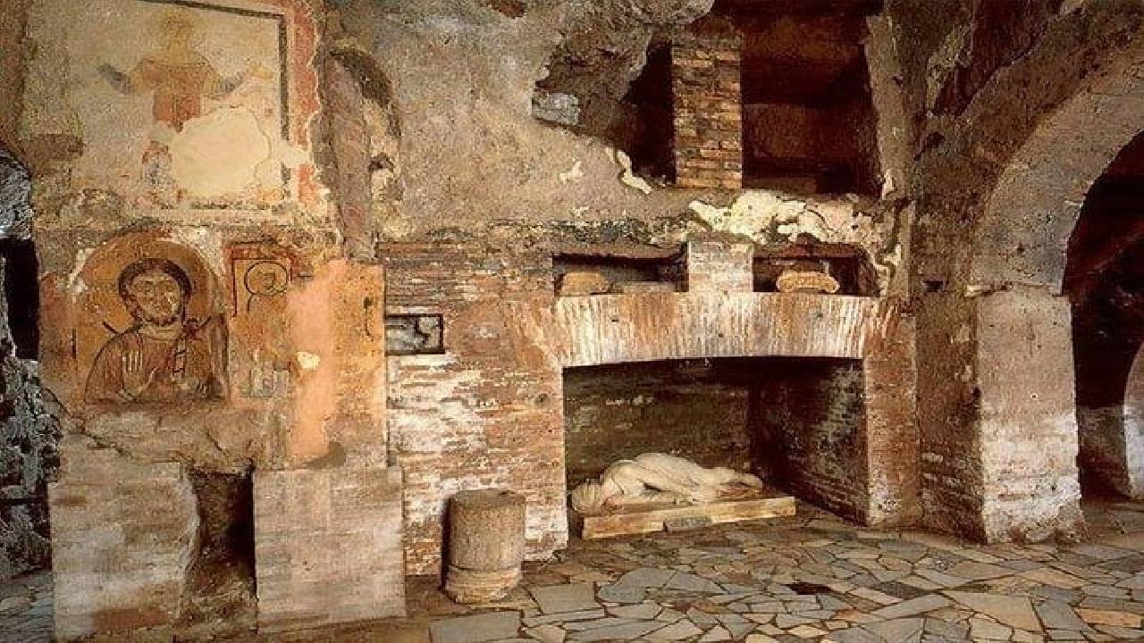 Rome Private Sightseeing and Catacombs Underground Guided Tour with Transfer