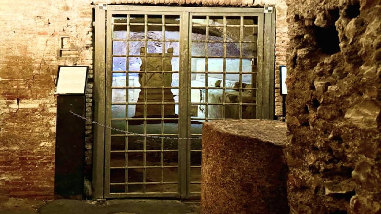 Rome underground hidden temples, ruins, and secret basilicas | San Clemente Basilica