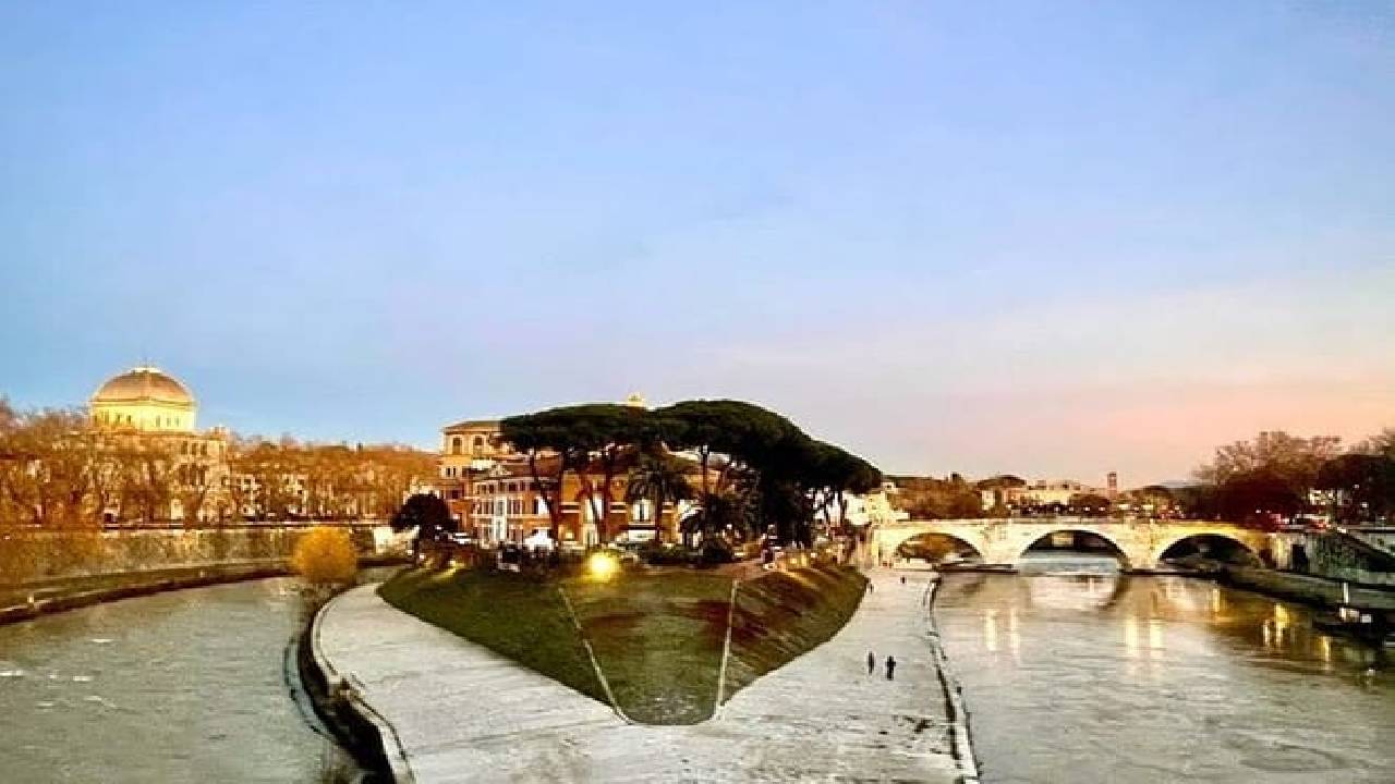 Best of Rome by Night Private Sightseeing Chauffeured Tour | pick up/Drop off 