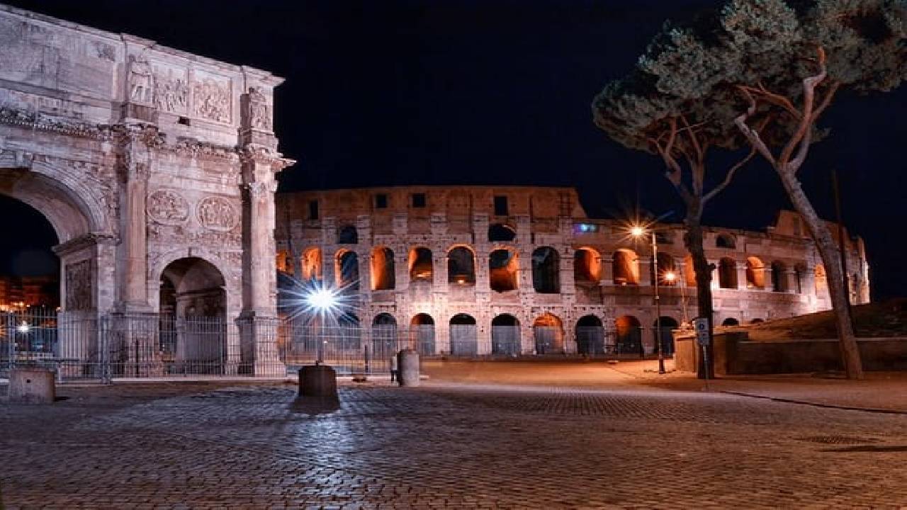 Best of Rome by Night Private Sightseeing Chauffeured Tour | pick up/Drop off 