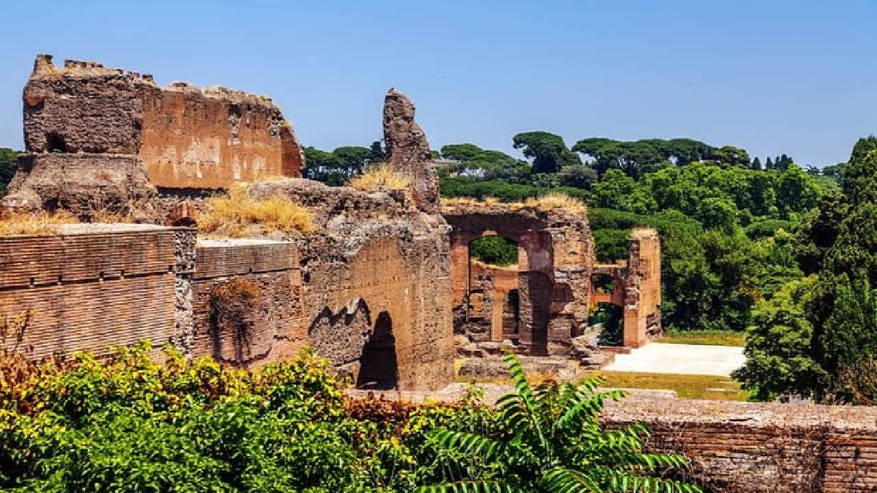 Rome Private Tour: Colosseum, Circus Maximus & Baths of Caracalla