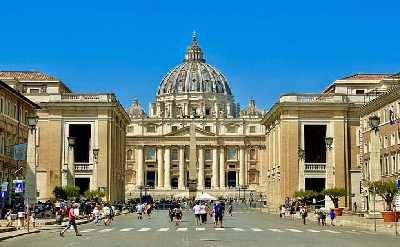 St Peter's Basilica and the Dome with Castel Sant'Angelo Private Tour
