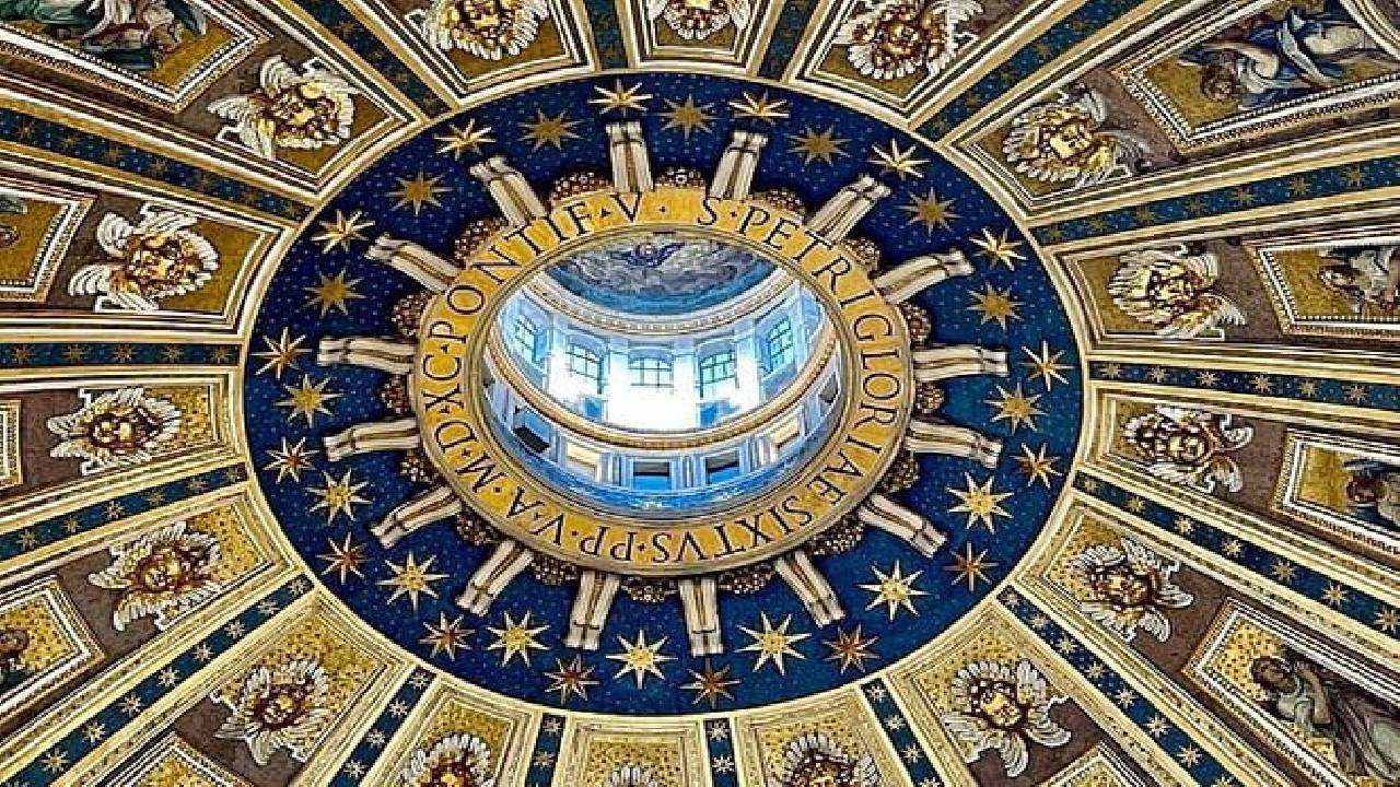 St. Peter’s Dome, Basilica & Grottoes Tour with Breakfast on the Roof