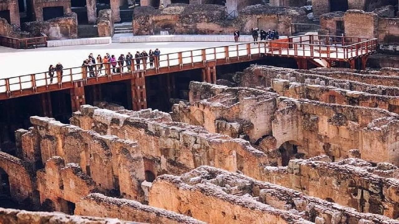 Colosseum Gladiators Arena Floor, Roman Forum and Palatine Hill Group Tour 