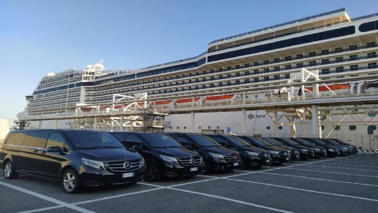 Civitavecchia to Rome VIP Tour & Transfers: Private Golf Cart Ride & Colosseum