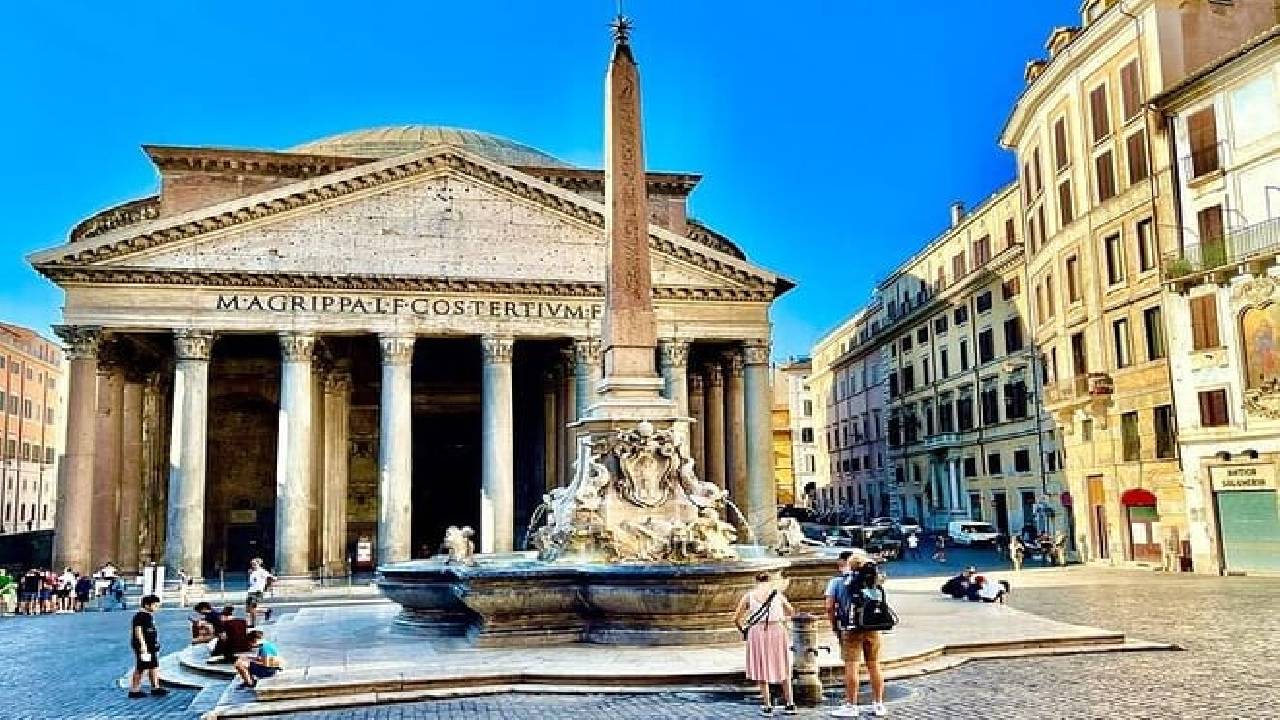 Rome Exclusive Private Chauffeured Tour with Food Tasting and Paired Wine