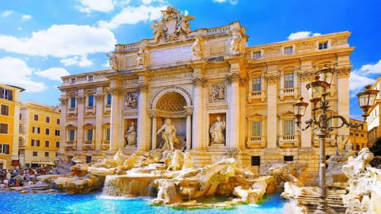 Rome Private Walking Tour and Traditional Food Tasting with Paired Wines