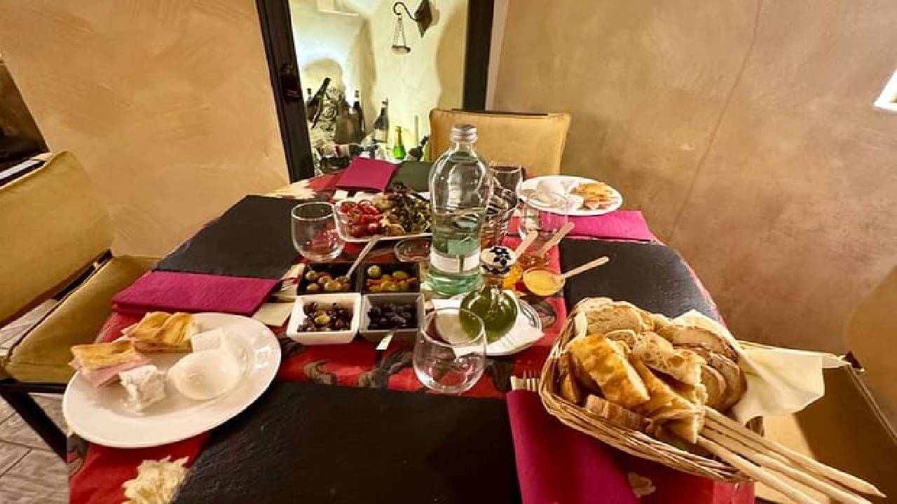 ROME CLASSIC FOOD TASTING  WITH WINE PAIRING