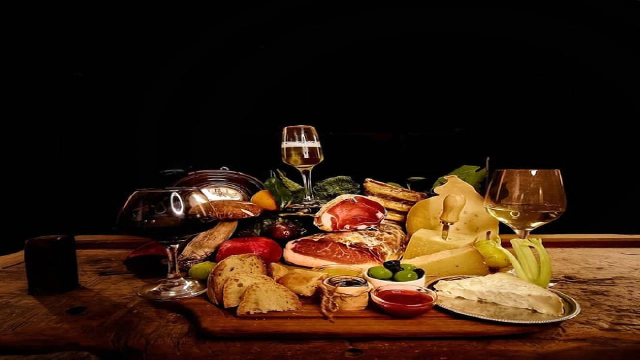 ROME DELUXE FOOD TASTING WITH WINE PAIRING