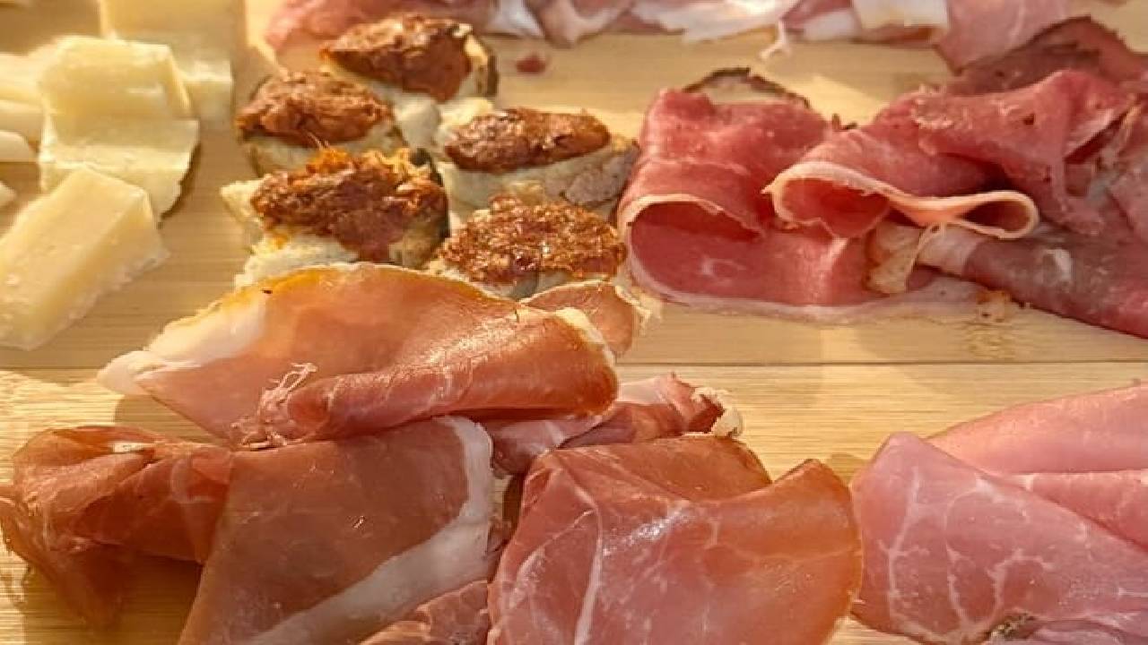 ROME DELUXE FOOD TASTING WITH WINE PAIRING