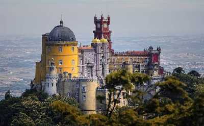 Lisbon Full-Day Guided Tour: Sintra, Pena Palace & Cascais