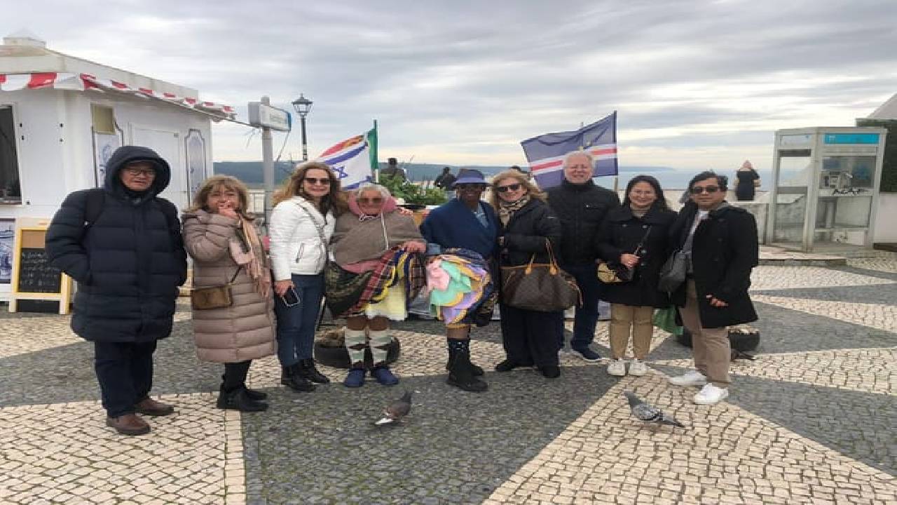 From Lisbon: Fátima, Nazaré, Batalha and Óbidos Guided Tour