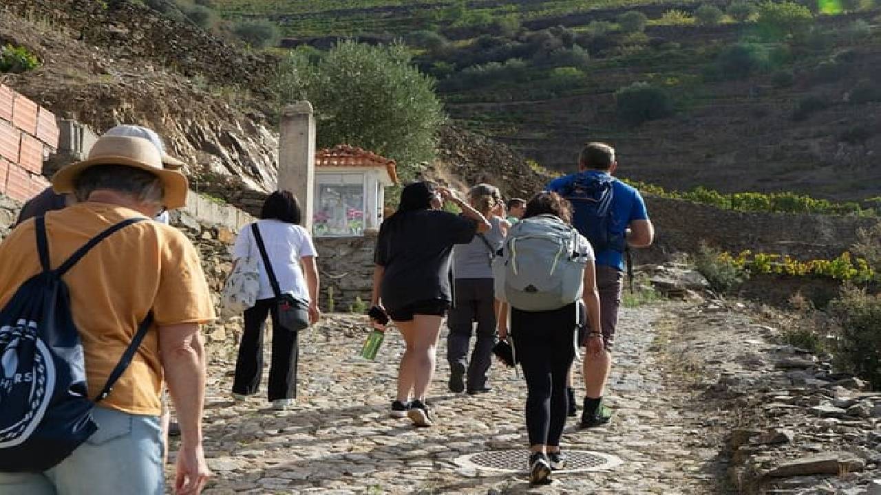 HIKING in the Douro Valley