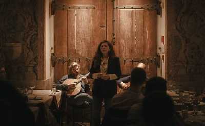 Mesa de Frades: Dinner in Lisbon–Portuguese live music–Fado Show