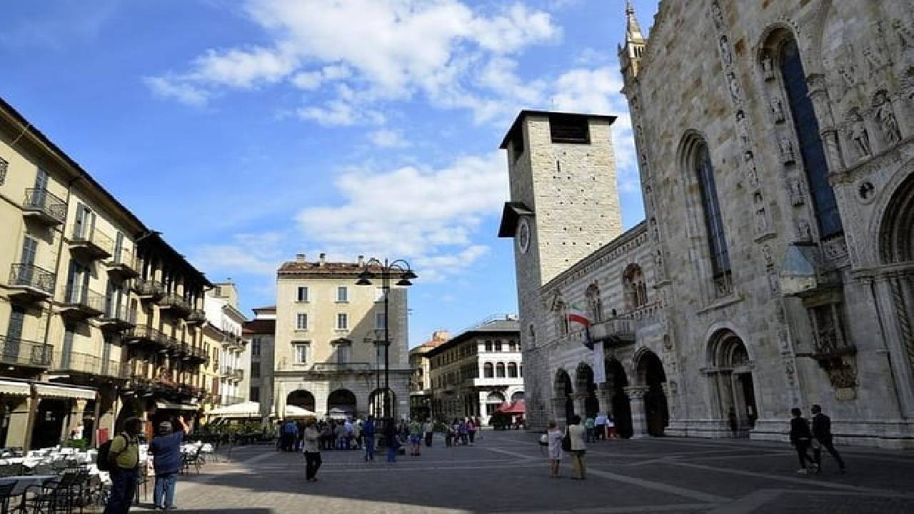 Como, Lugano and Bellagio Experience with Exclusive Boat Cruise