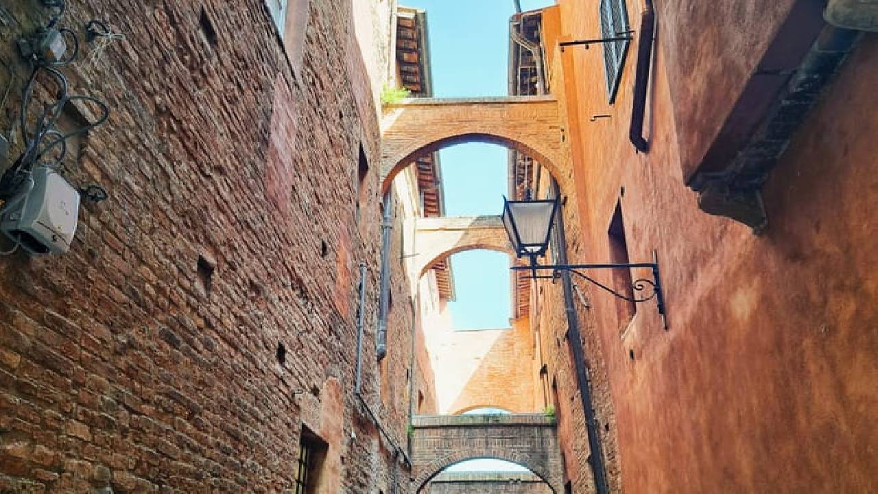 Best of Tuscany Experience: Pisa, Siena, San Gimignano & Wine