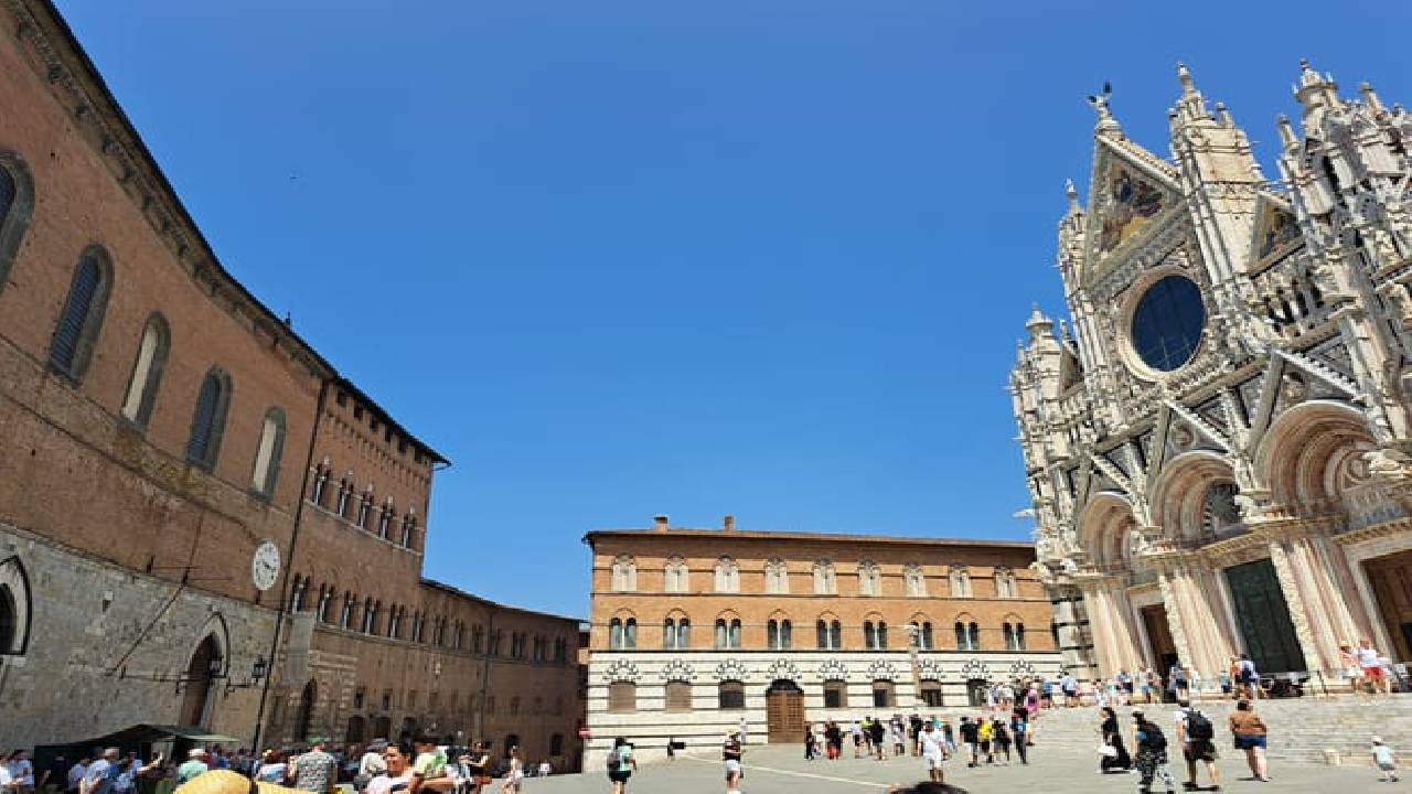Best of Tuscany Experience: Pisa, Siena, San Gimignano & Wine