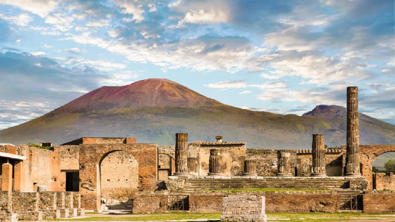 From Naples: Pompeii Shore Excursion for Cruisers with Guide